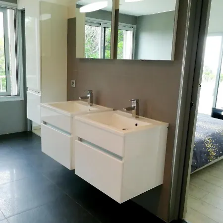 别墅 De 5 Chambres A A 700 M De La Avec Vue Sur La Piscine Privee Et Terrasse Amenagee *